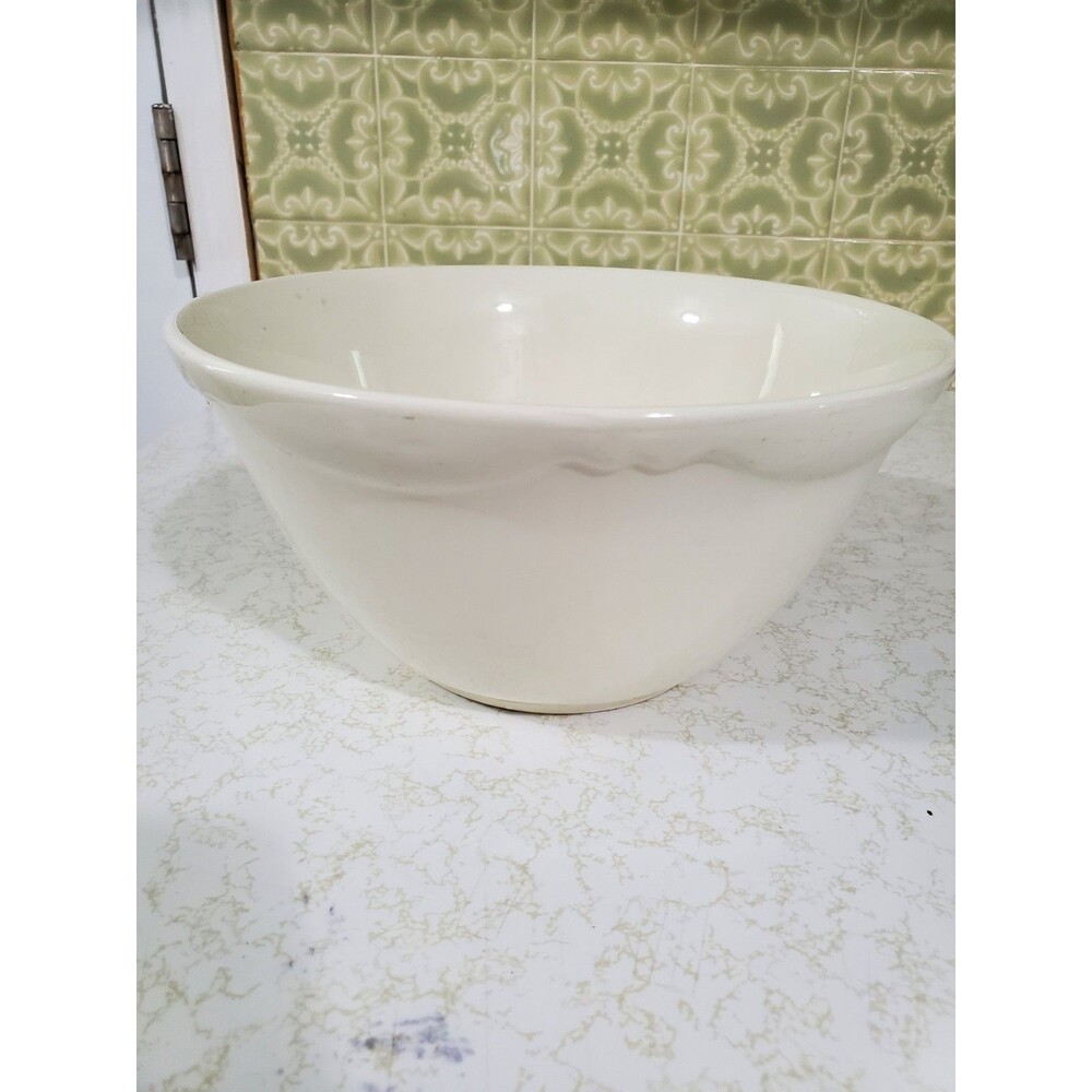 Gail Pittman Hospitality Mixing Bowl Ivory White Large 9.25" x 4.75"